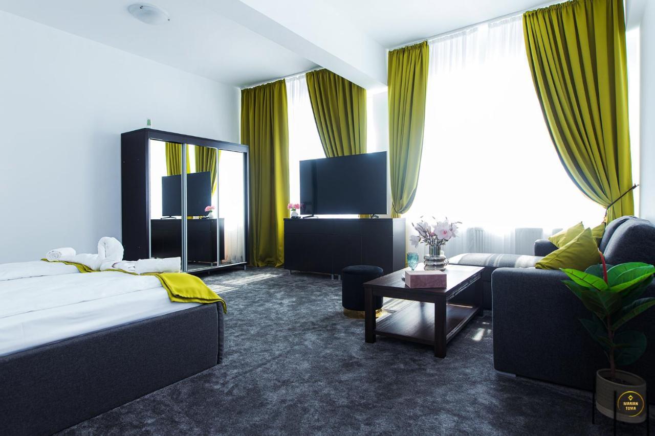 Antari Hotel Слатина Екстериор снимка